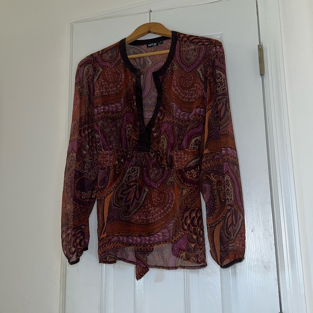 BLOUSE